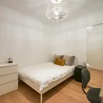 Rent a room of 100 m² in Lisboa