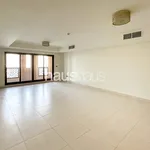 Rent 2 bedroom apartment of 179 m² in Palm Jumeirah