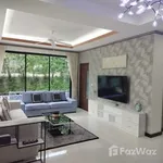 Rent 3 bedroom house of 200 m² in Phuket