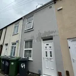 Rent 3 bedroom flat in East Of England