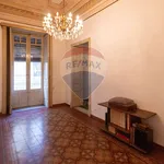 Rent 5 bedroom apartment of 125 m² in Catania