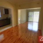 Rent 3 bedroom house in Toongabbie