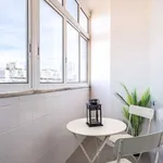 Rent 3 bedroom apartment in lisbon