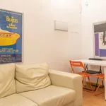 Rent a room of 110 m² in madrid