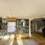 Rent 4 bedroom house of 138 m² in Kent