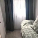 Rent 4 bedroom apartment in Barcelona