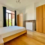 Rent 3 bedroom apartment in Bruxelles