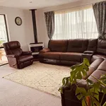 Rent 4 bedroom house in Wellington