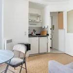 Rent 2 bedroom apartment of 34 m² in Paris