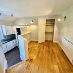 Rent 4 bedroom flat in Trafford