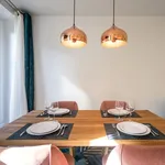 Rent 2 bedroom apartment of 500 m² in Paris