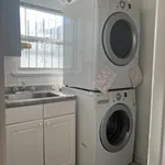 Rent 3 bedroom house in Queens