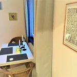 Rent 1 bedroom apartment of 35 m² in Dusseldorf