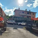 Affitto 5 camera appartamento di 81 m² in Castelnuovo Berardenga