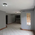 Rent 3 bedroom apartment of 195 m² in Pretoria