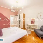 Rent 3 bedroom apartment of 90 m² in Milan