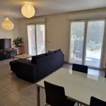 Rent 3 bedroom apartment of 70 m² in Trets