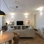 Rent 2 bedroom apartment of 442 m² in porto