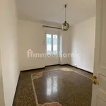 Rent 5 bedroom apartment of 130 m² in Genoa