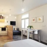 Rent 1 bedroom apartment of 35 m² in Prague