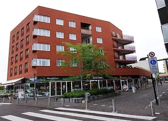 Huur 1 slaapkamer appartement van 87 m² in Almere