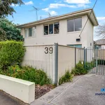 Rent 1 bedroom apartment in Melbourne