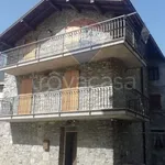 Rent 4 bedroom house of 160 m² in Berbenno