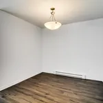 5 bedroom apartment of 1097 sq. ft in Gatineau