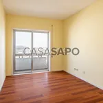 Rent 3 bedroom apartment of 213 m² in Cidade da Maia