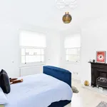 Rent 2 bedroom house of 101 m² in London