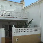 Alquilo 3 dormitorio casa de 74 m² en Huelva']