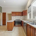 Rent 3 bedroom house in Golden Point