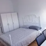 Rent a room of 150 m² in madrid