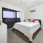 Rent 2 bedroom apartment of 145 m² in Airlie Beach