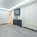 Rent 1 bedroom apartment of 25 m² in Athens