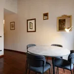 Rent 2 bedroom apartment of 100 m² in florence