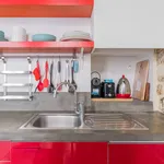 Appartement de 310 m² avec 1 chambre(s) en location à Paris