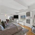 Rent 3 bedroom apartment in New York