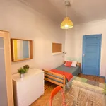 Rent 4 bedroom apartment in Lisbon