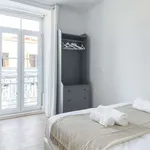 Rent 2 bedroom apartment of 60 m² in lisbon