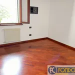 Rent 2 bedroom apartment of 100 m² in Pordenone