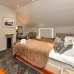 Rent 4 bedroom flat of 2368 m² in Cardiff