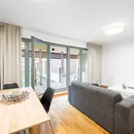 Pronajměte si 2 ložnic/e byt o rozloze 65 m² v Prague