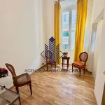 Rent 4 bedroom apartment of 90 m² in Genova