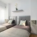 Rent 3 bedroom apartment of 80 m² in Málaga