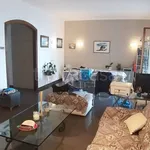 Rent 5 bedroom apartment of 130 m² in Napoli