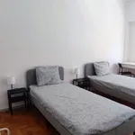 Rent 3 bedroom apartment in Lisbon