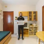 Rent 2 bedroom apartment of 40 m² in madrid