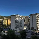 Affitto 4 camera appartamento di 120 m² in Salerno