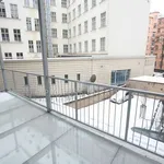 Pronajměte si 1 ložnic/e byt o rozloze 74 m² v Prague